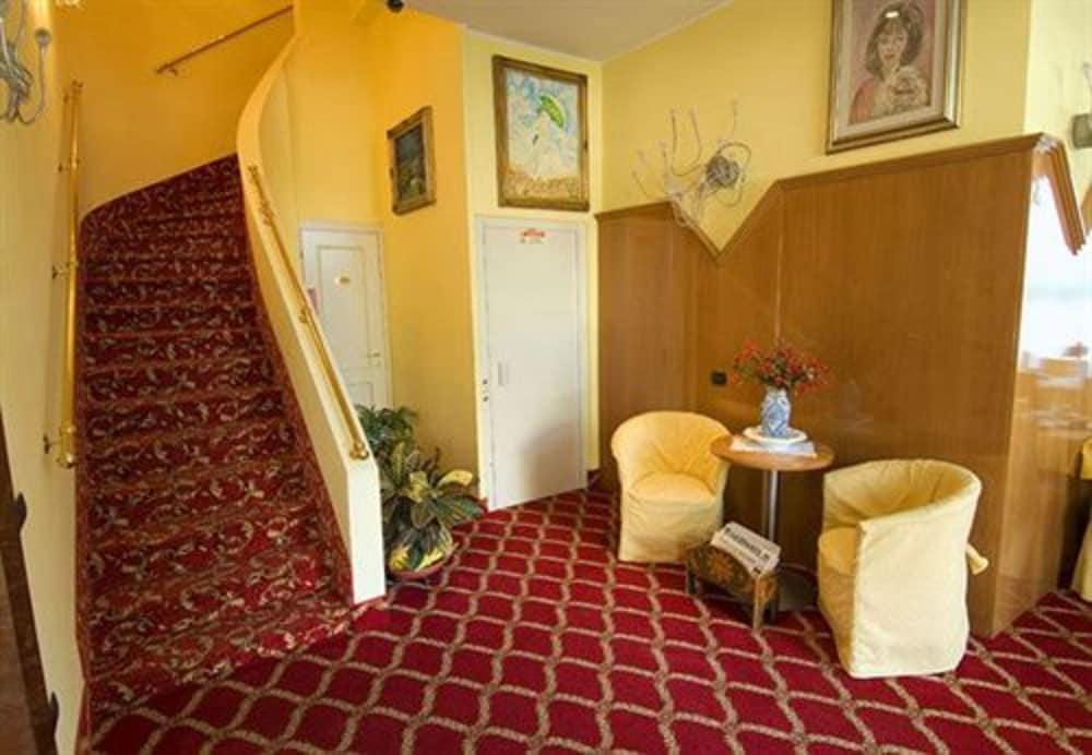 فندق سينك جيورناتي ميلان المظهر الخارجي الصورة